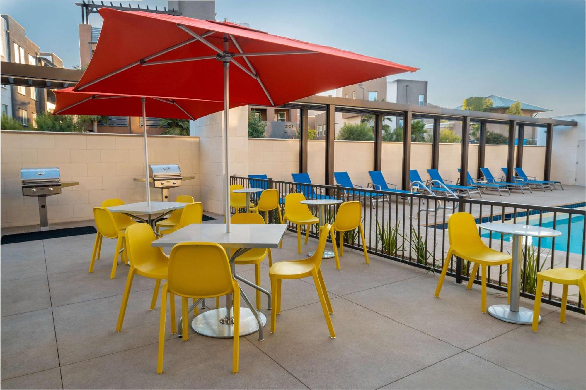 Home2 Suites Corona, Ca Zewnętrze zdjęcie